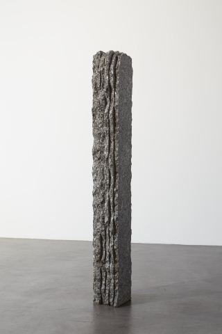 Platten, 1998, Labrador, 172 x 24 x 20 cm