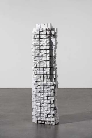 Block, 2006, Cristallina-Marmor, 112 x 30 x 20 cm